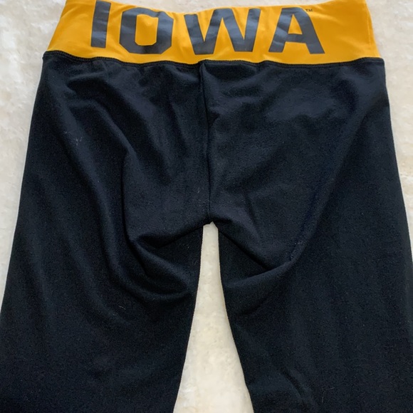 Colosseum Size Med Iowa leggings New without tags. - Picture 6 of 6